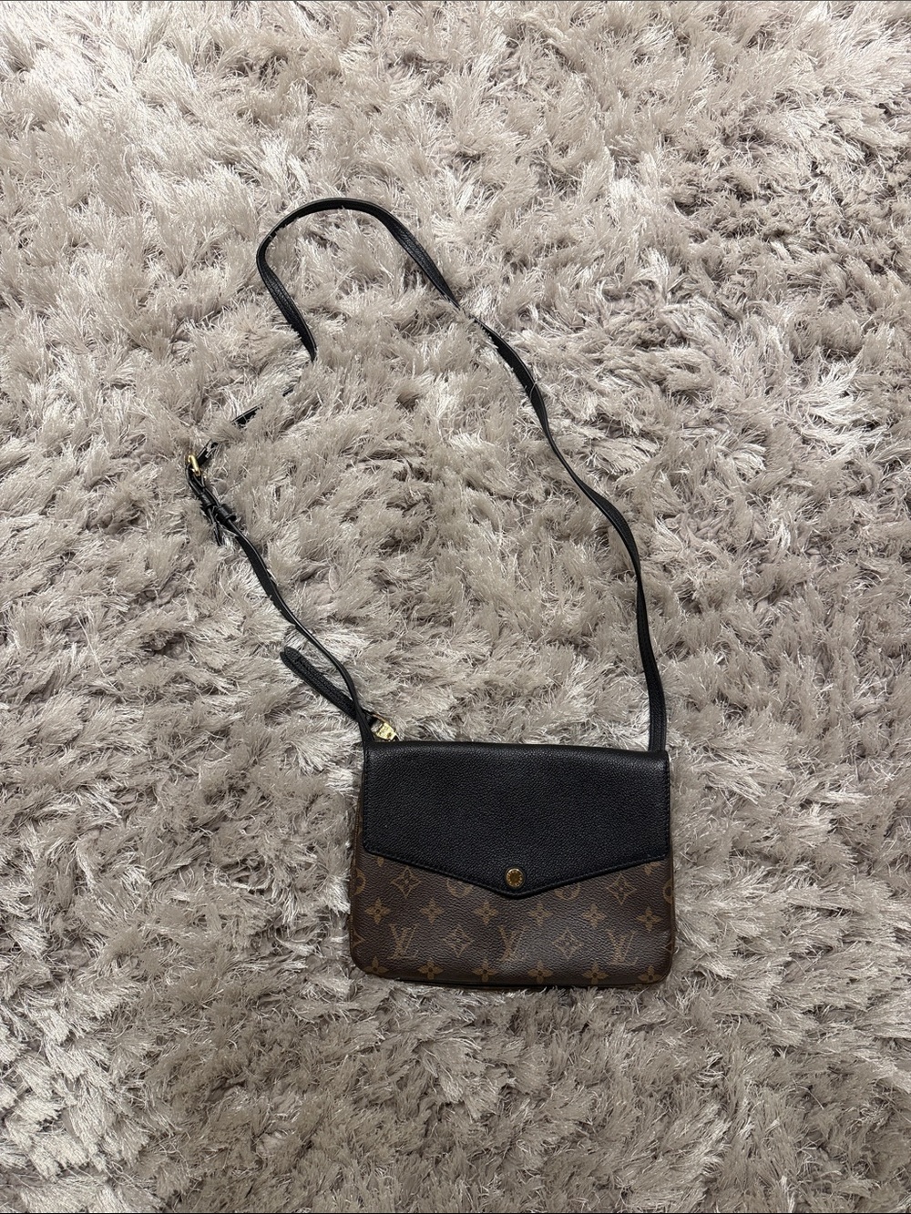 Louis Vuitton Monogram Crossbody Envelope Bag